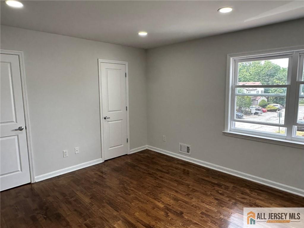 3205 Hana Road Edison, NJ 08817 - Photo 16 of 23