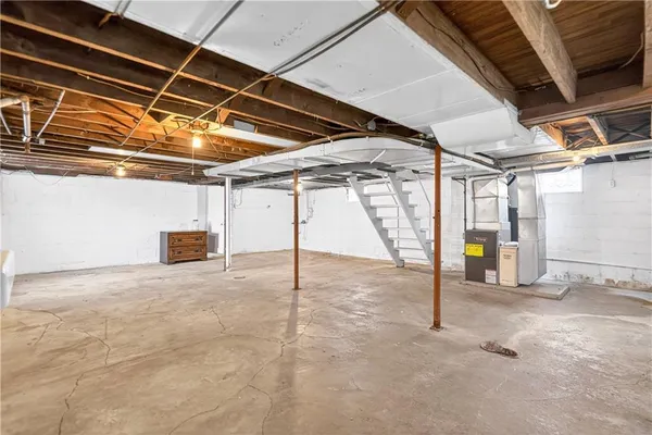 a view of a garage