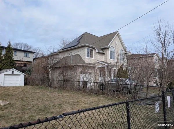 $4,700 | 2471 7th Street, Fort Lee, NJ 07024