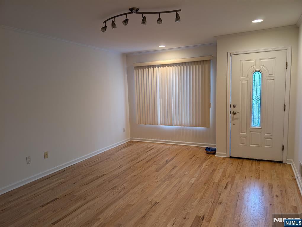 2471 7th Street Fort Lee, NJ 07024 - Photo 5 of 13