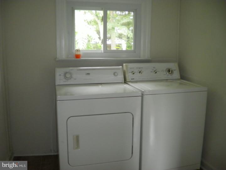 258 Birch Street Carneys Point, NJ 08069 - Photo 8 of 10 Laundry Room