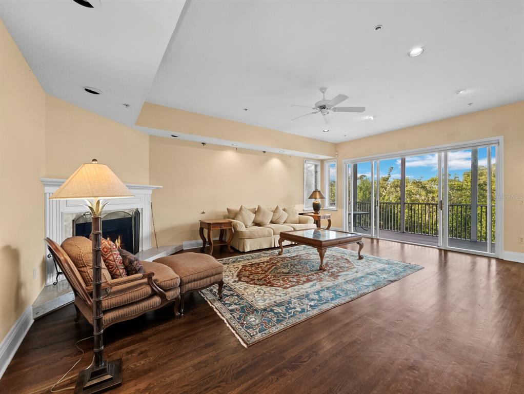 836 Evergreen Way Longboat Key, FL 34228 - Photo 5 of 49