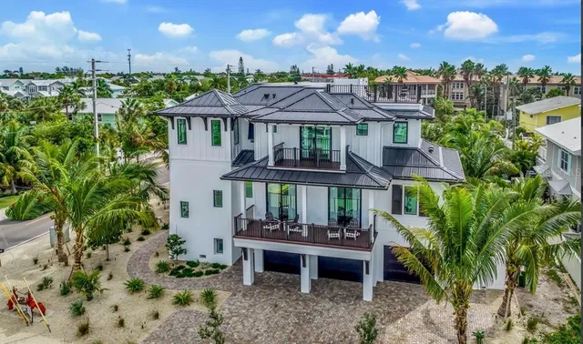 $10,000,000 | 6506 Gulf Drive, Holmes Beach, FL 34217