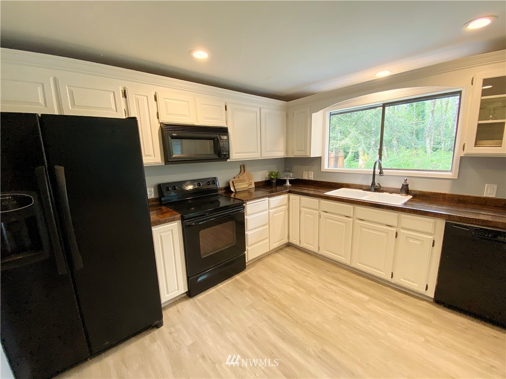 678 Copalis Beach Road Copalis Beach, WA 98535 - Photo 8 of 16 Gallery Image 8
