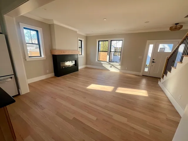 $5,200 | 10 Webber Avenue, Unit 202, Bedford, MA 01730