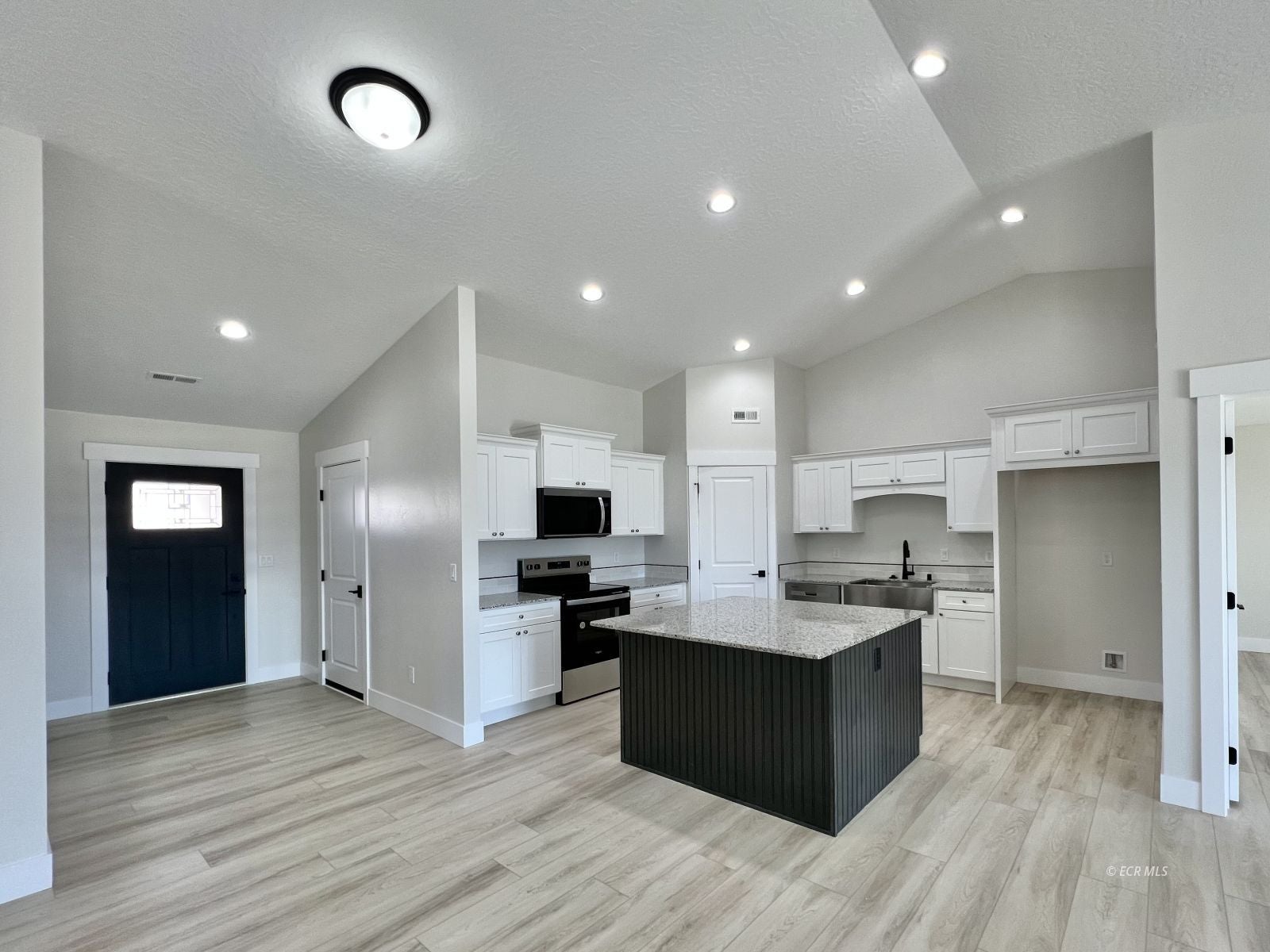219 Spring Creek Parkway Spring Creek, NV 89815 - Photo 7 of 32 Gallery Image 7