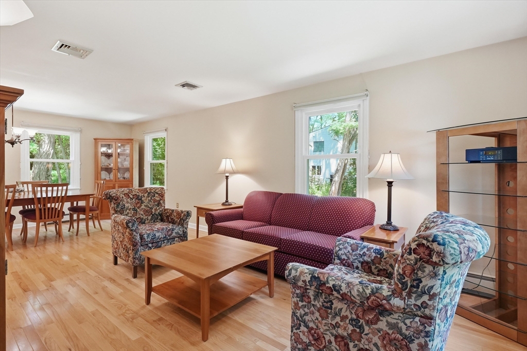 2 Whiting Road Framingham, MA 01701 - Photo 5 of 42