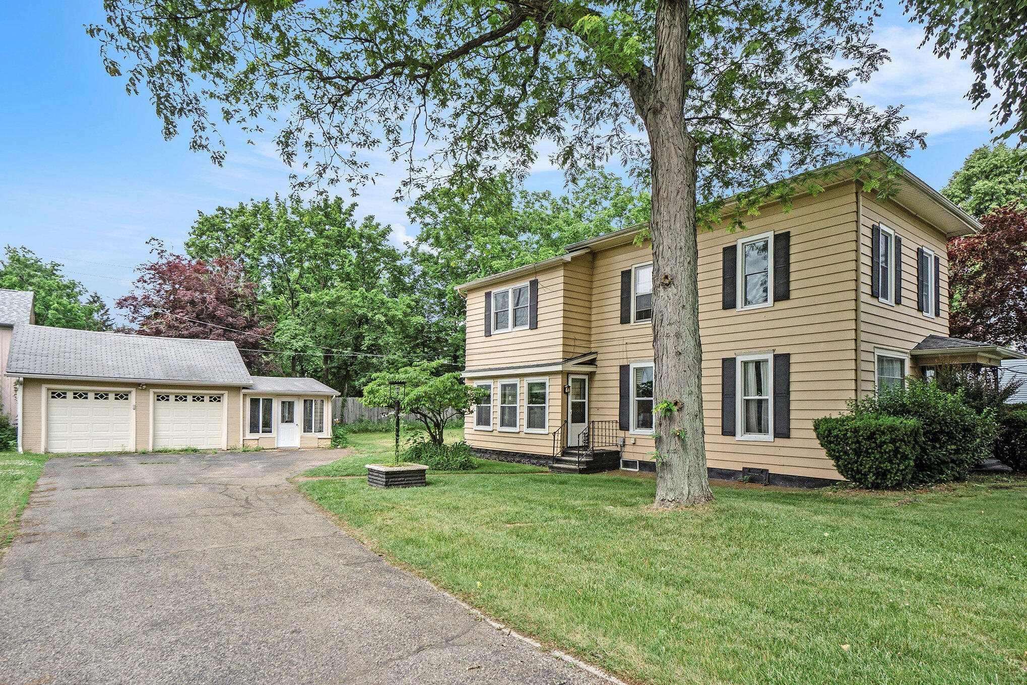 317 East Chart Street Plainwell, MI 49080 - Photo 23 of 28 024_dsc01215_367