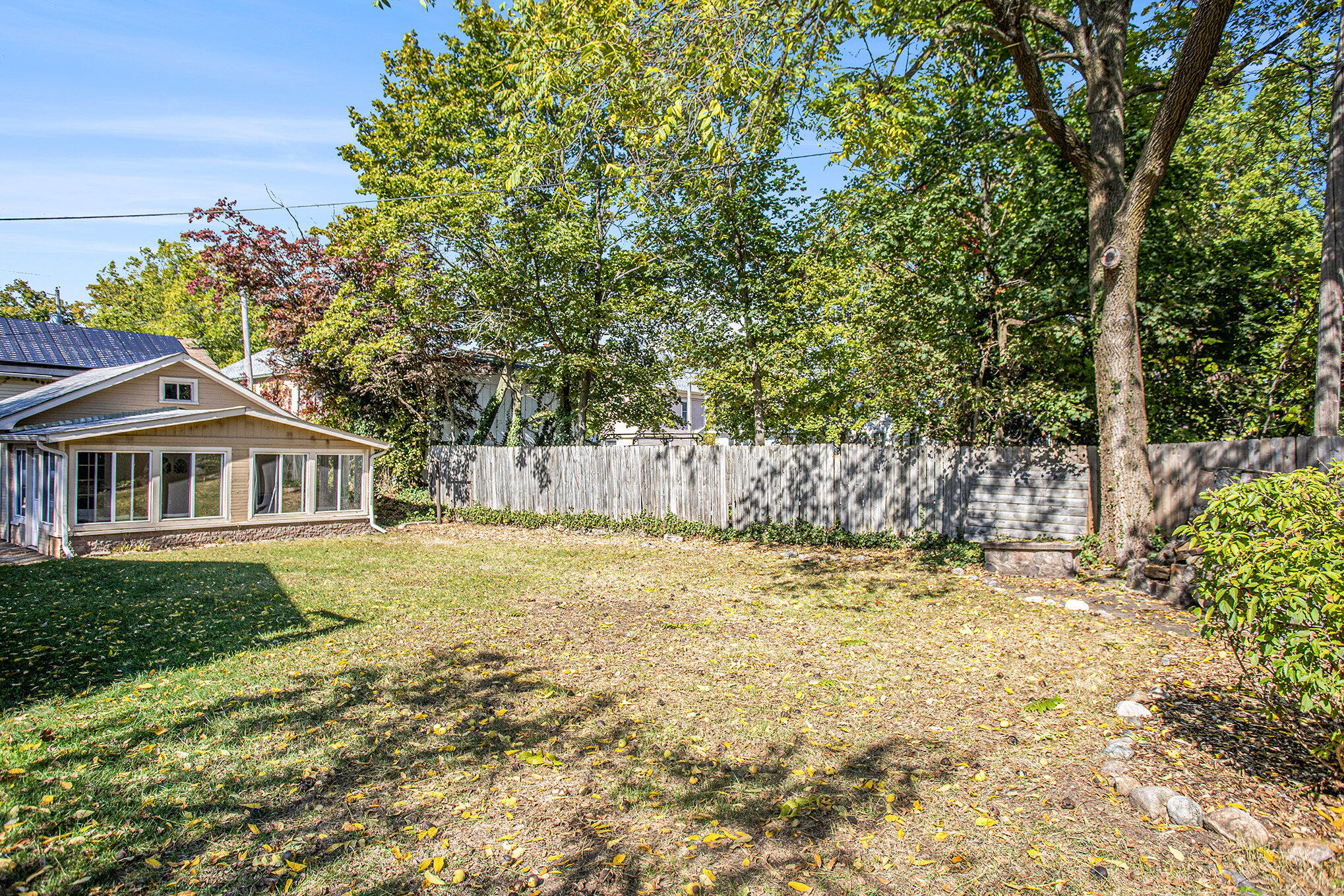 317 East Chart Street Plainwell, MI 49080 - Photo 26 of 28 010_581a7331_894