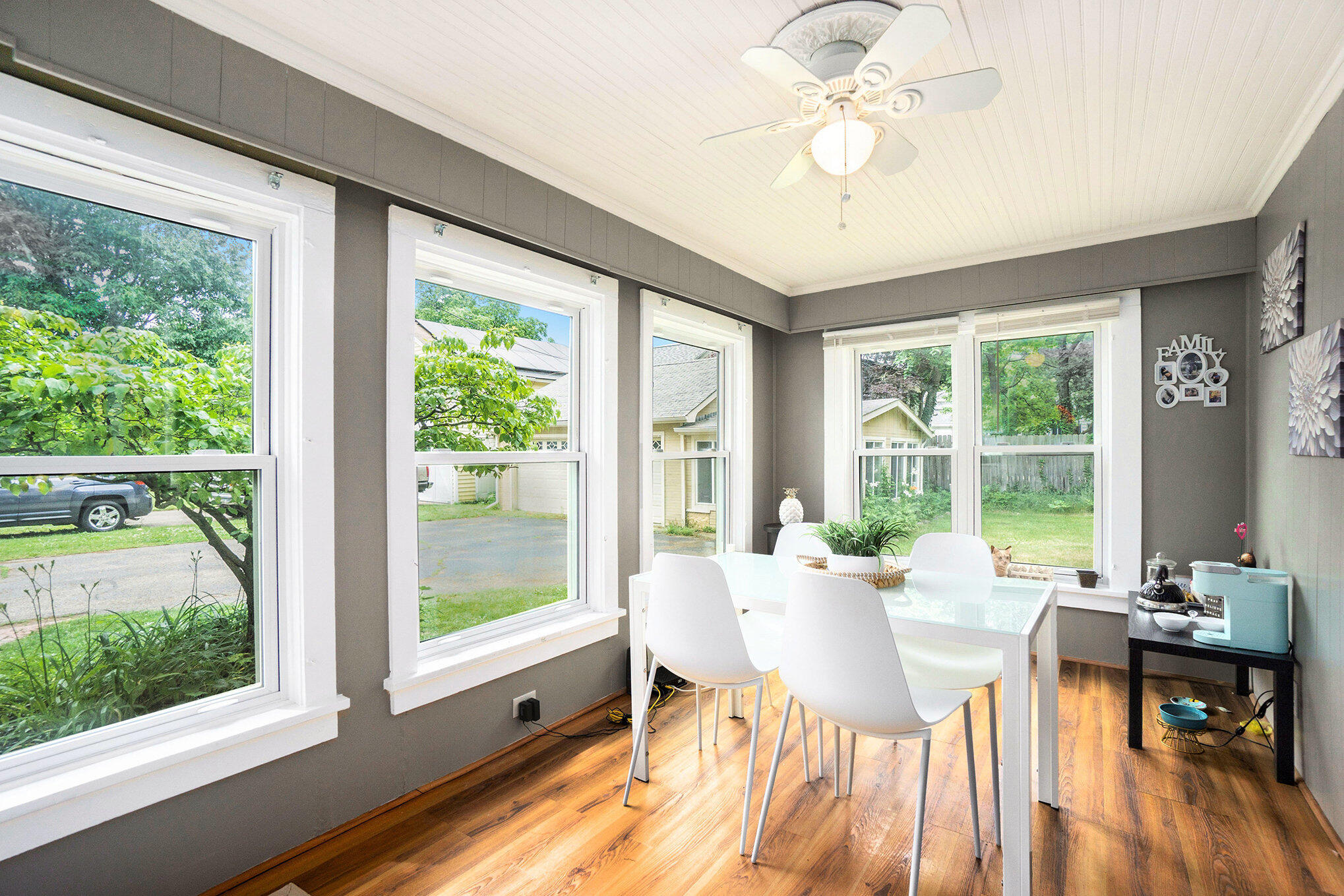 317 East Chart Street Plainwell, MI 49080 - Photo 4 of 28 005_dsc01164_310