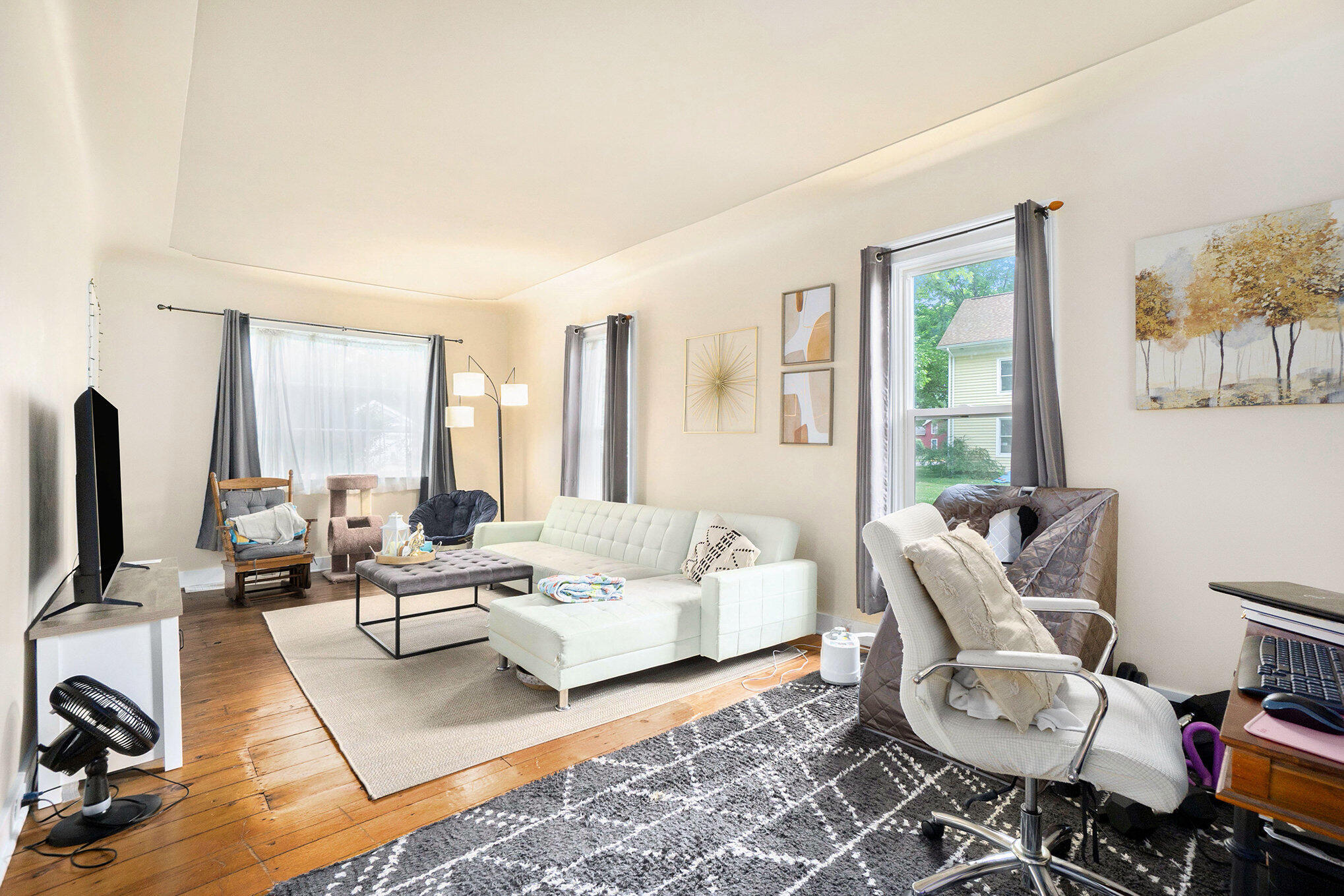 317 East Chart Street Plainwell, MI 49080 - Photo 7 of 28 004_dsc01156_668