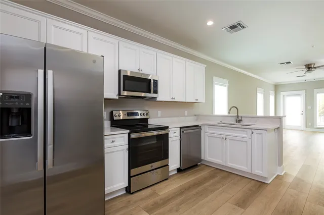 $2,200 | 12 Evia Main, Unit 2202, Galveston, TX 77554