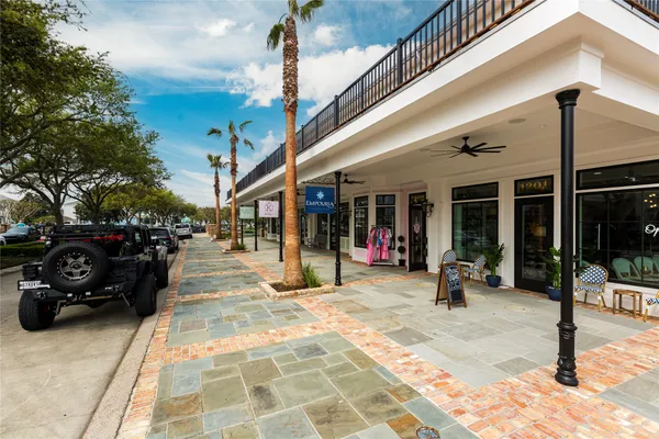 $2,200 | 12 Evia Main, Unit 2202, Galveston, TX 77554