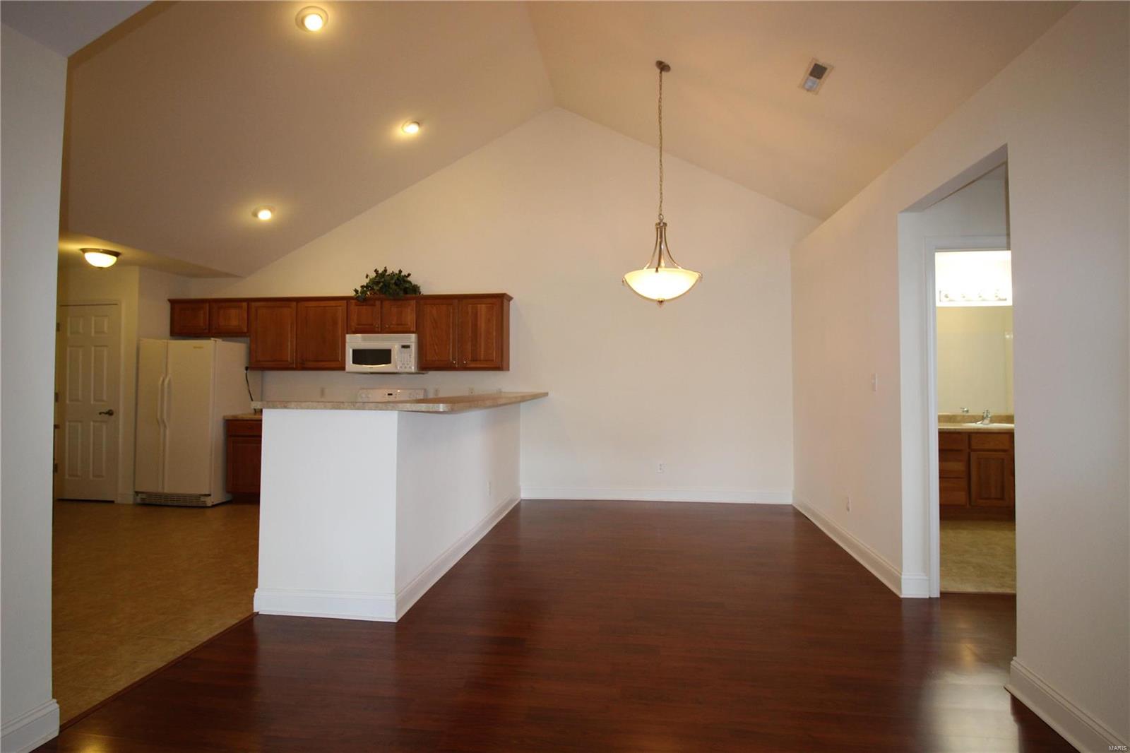 1336 Three Rivers Drive O'Fallon, IL 62269 - Photo 5 of 16 Gallery Image 5