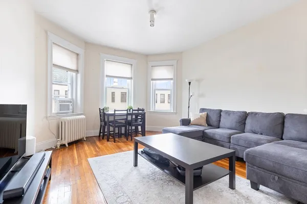 $2,500 | 1568 Commonwealth Avenue, Unit 8, Boston, MA 02135