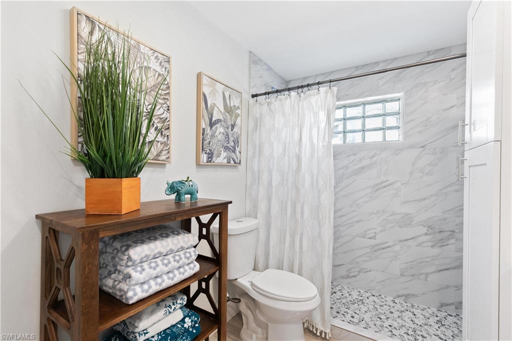 2360 Clipper Way Naples, FL 34104 - Photo 22 of 45