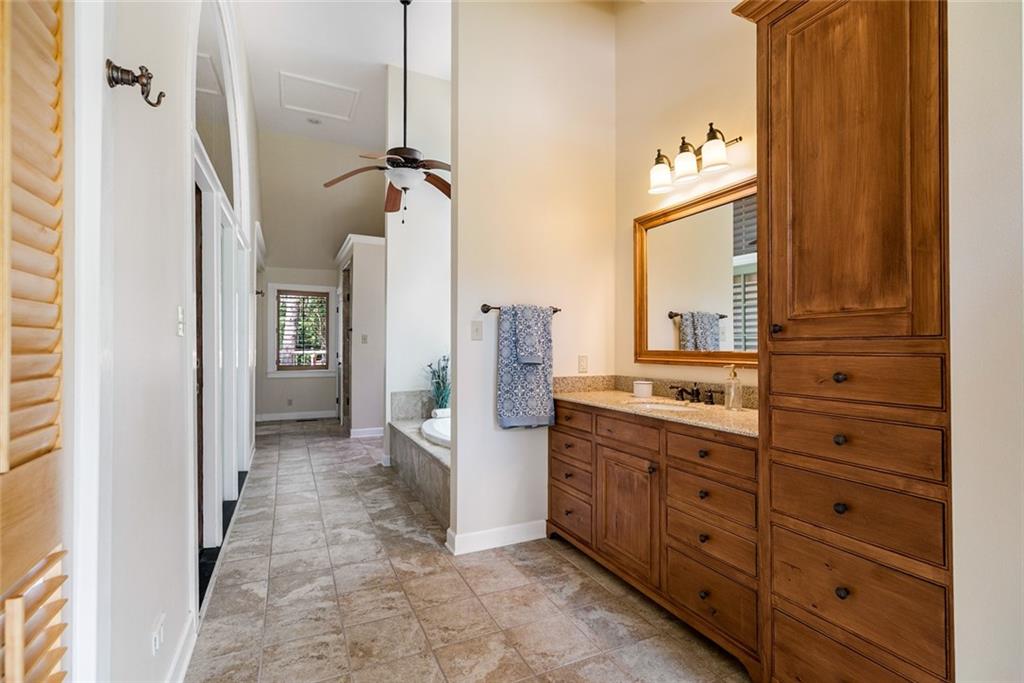 228 Esquinance Street Mandeville, LA 70448 - Photo 5 of 28