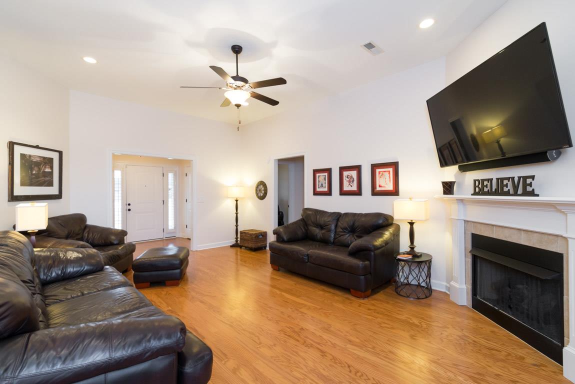 113 Riddick Court Murfreesboro, TN 37127 - Photo 3 of 18 Gallery Image 3