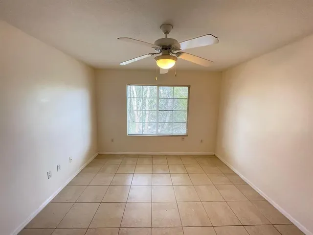 $1,950 | 4211 San Marino Boulevard, Unit 305, West Palm Beach, FL 33409