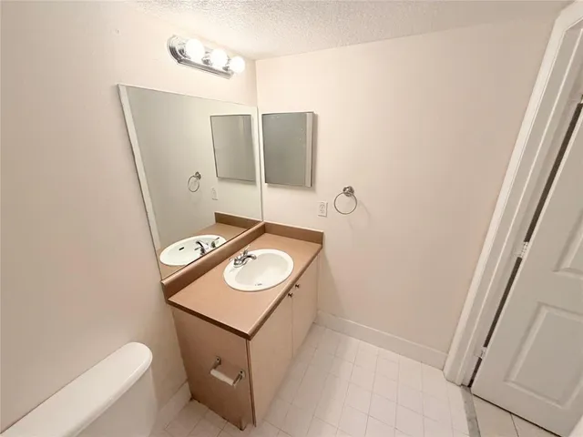 $1,950 | 4211 San Marino Boulevard, Unit 305, West Palm Beach, FL 33409