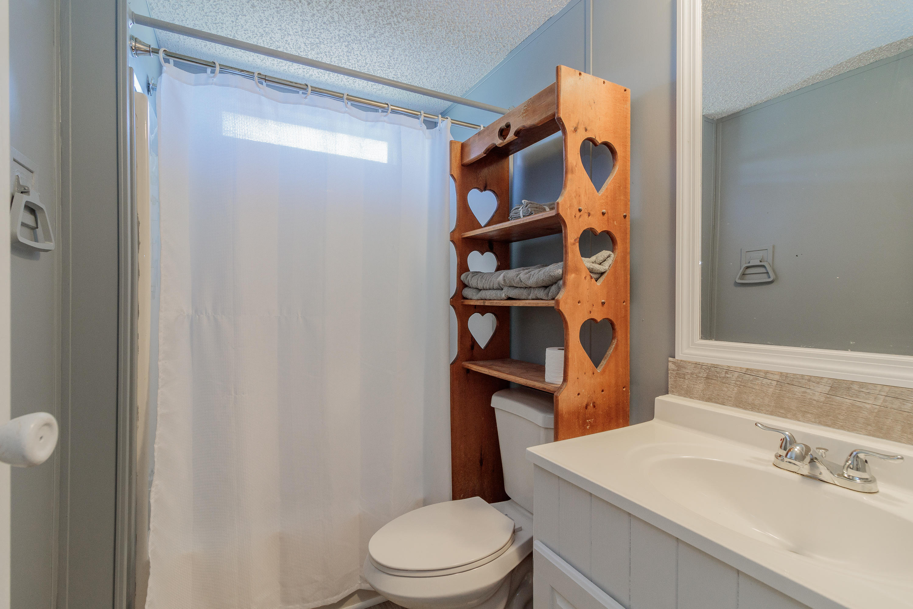 156 Springvale Lane Rock Spring, GA 30739 - Photo 35 of 35 Hall Bathroom