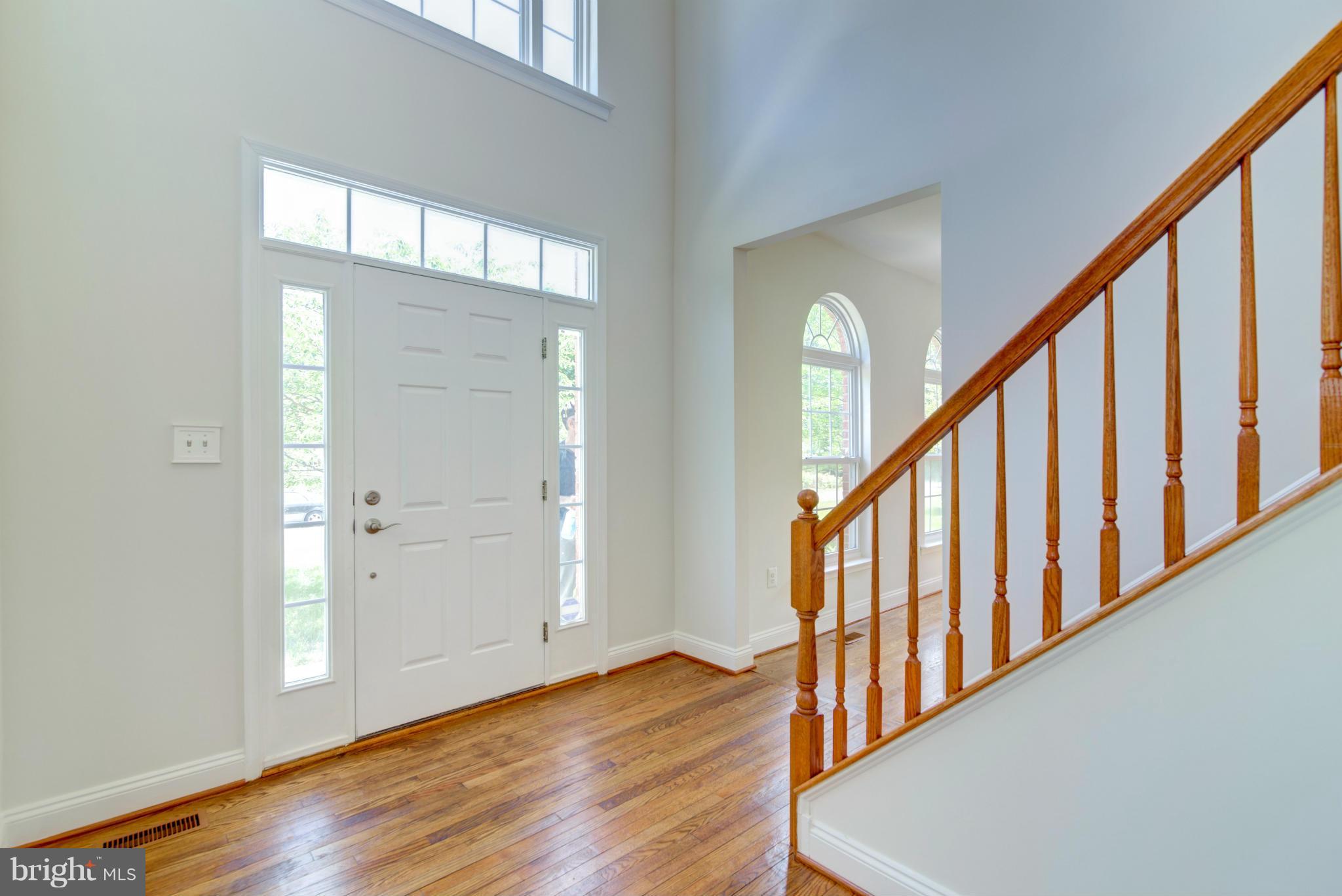 3801 Oaklawn Road Fort Washington, MD 20744 - Photo 5 of 30 Foyer