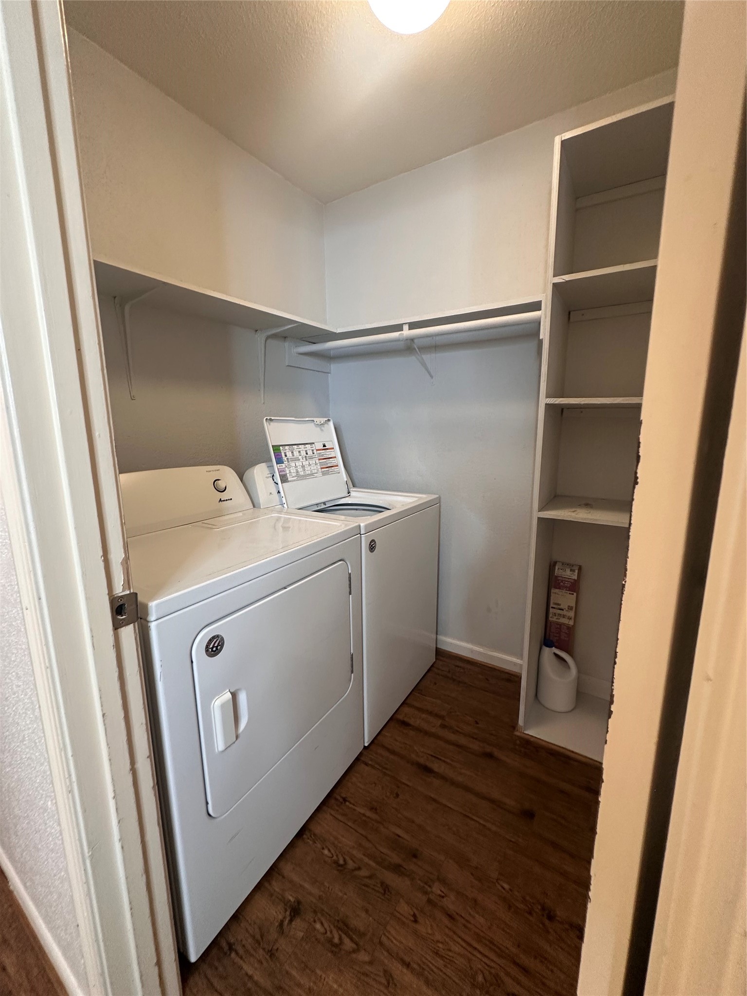 1413 Bonanza Road, Unit 413 Houston, TX 77062 - Photo 23 of 39 a utility room with dryer and washer