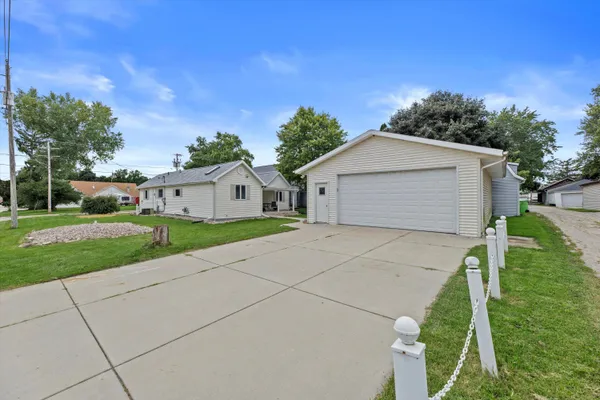 $262,500 | 138 East Lehman Street, Neosho, WI 53059