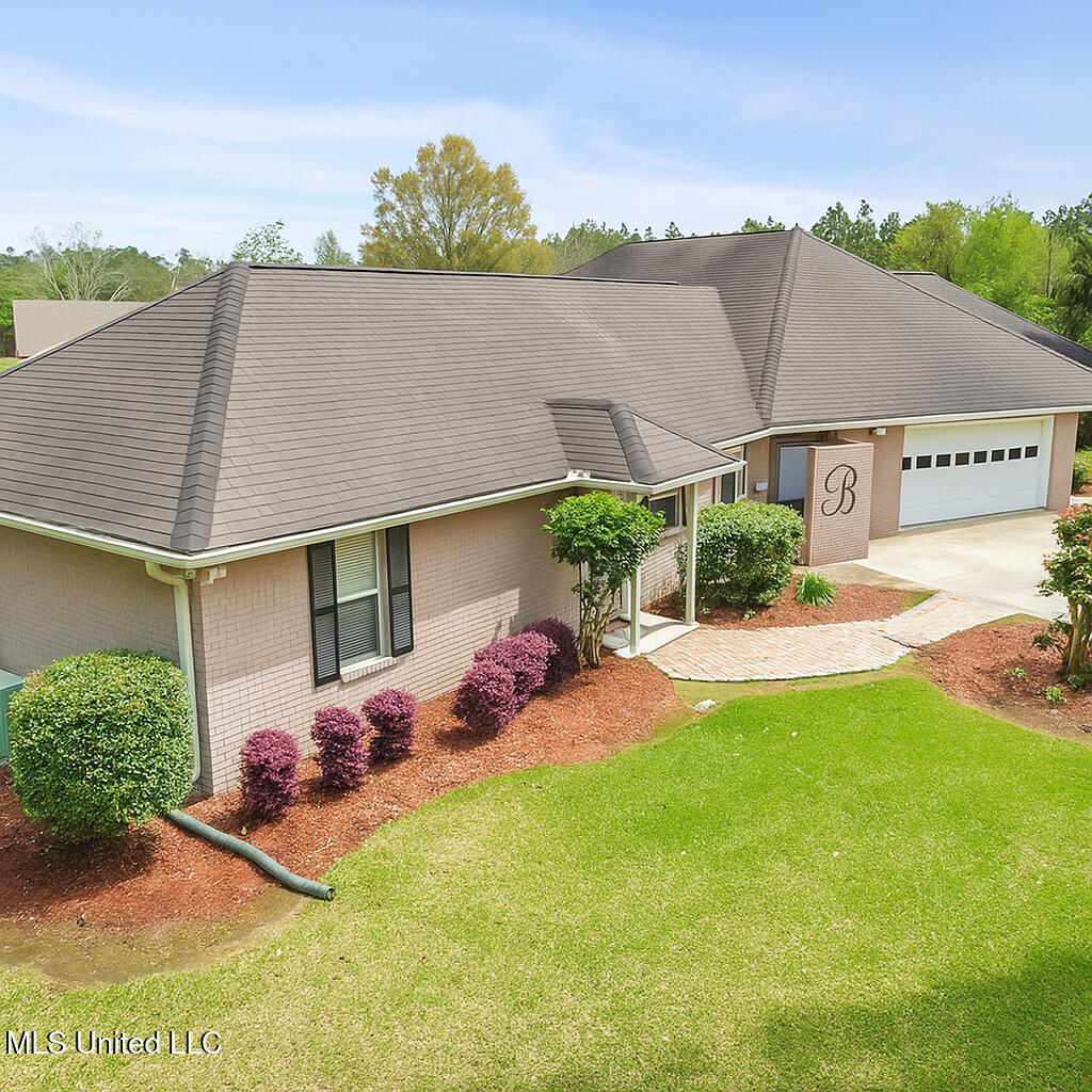 14300 Hatten Lane Gulfport, MS 39503 - Photo 27 of 48 Front of Mother in Law Entrance