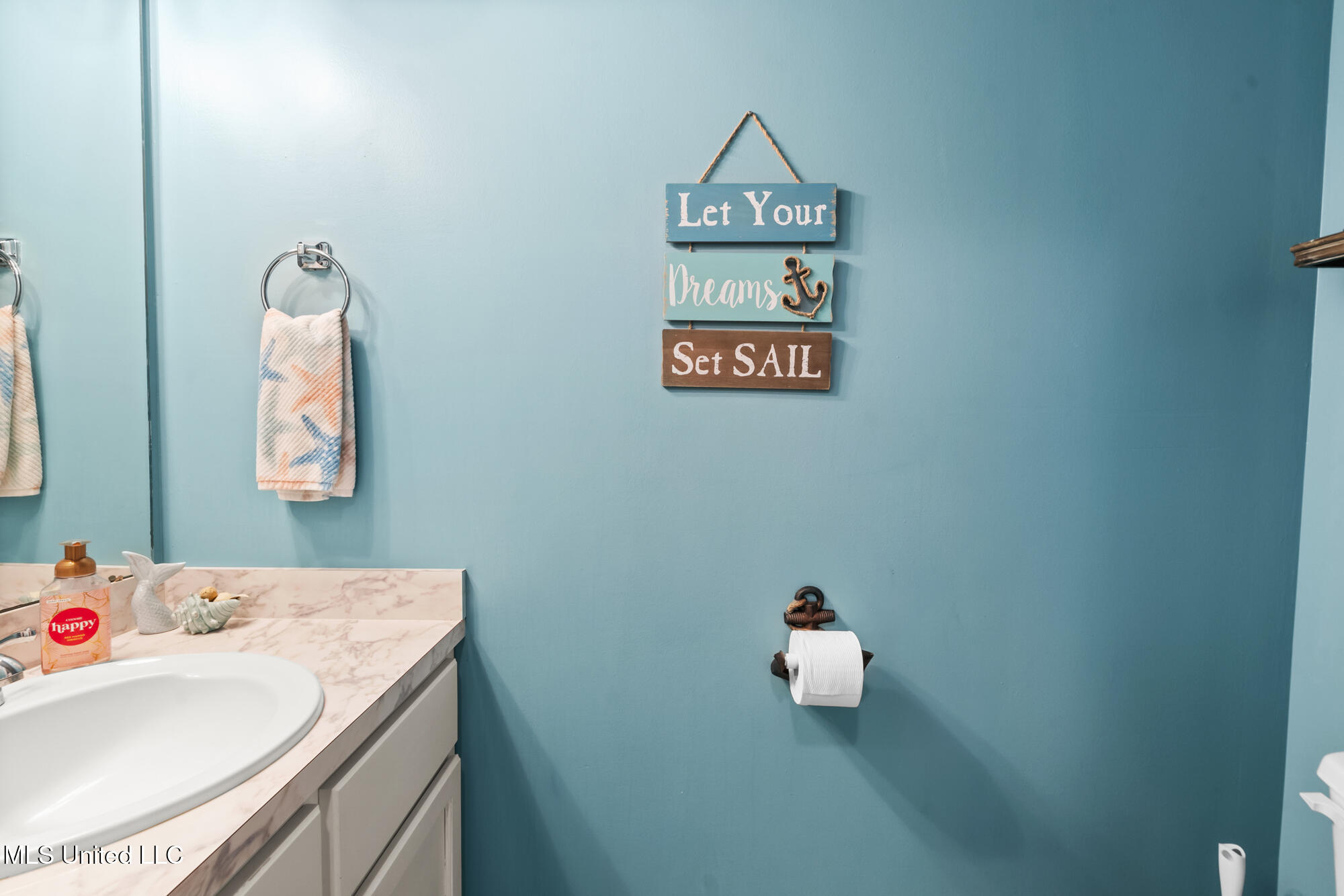 14300 Hatten Lane Gulfport, MS 39503 - Photo 28 of 48 Separate living quarters