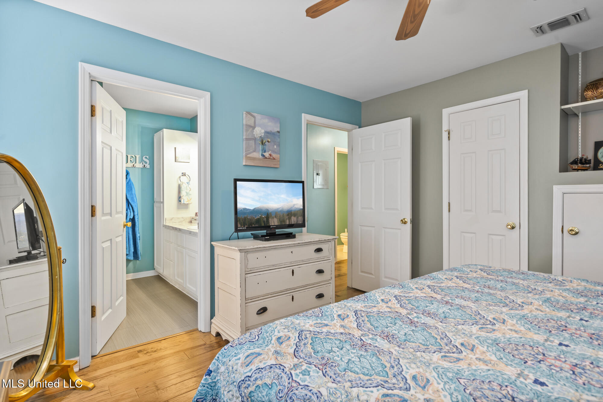 14300 Hatten Lane Gulfport, MS 39503 - Photo 31 of 48 Separate living area