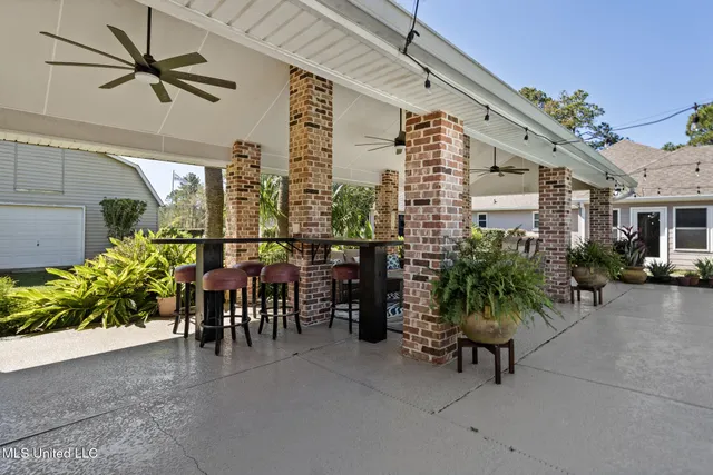 $895,000 | 14300 Hatten Lane, Gulfport, MS 39503