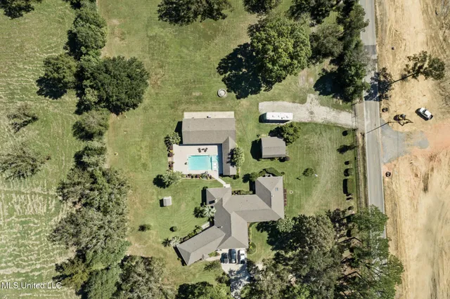 $895,000 | 14300 Hatten Lane, Gulfport, MS 39503