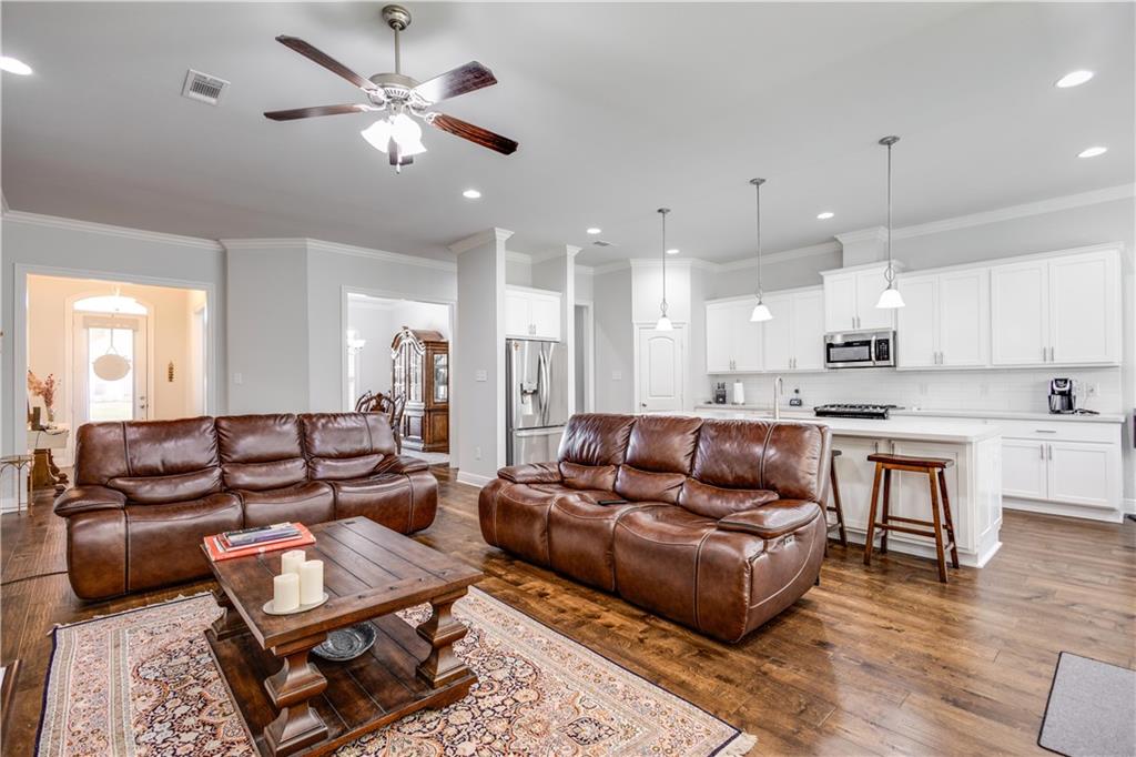 724 Perrilloux Trace Avenue Madisonville, LA 70447 - Photo 5 of 32