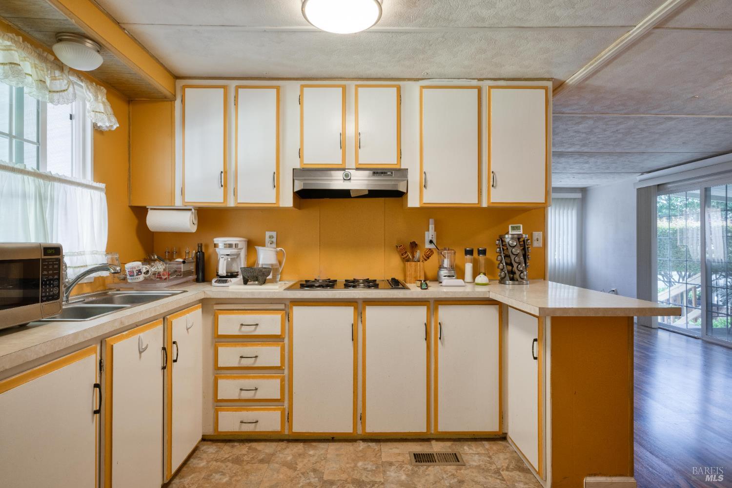 2302 Squire Lane, Unit 40 Santa Rosa, CA 95404 - Photo 8 of 22