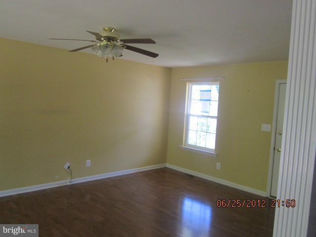 1750 Lottie Fowler Road Prince Frederick, MD 20678 - Photo 7 of 14 Living Room