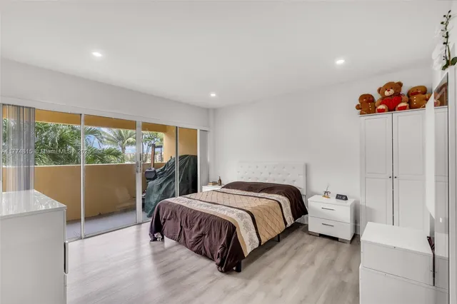 $425,000 | 8775 Park Boulevard, Unit 111, Miami, FL 33172