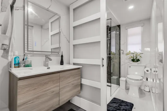 $425,000 | 8775 Park Boulevard, Unit 111, Miami, FL 33172