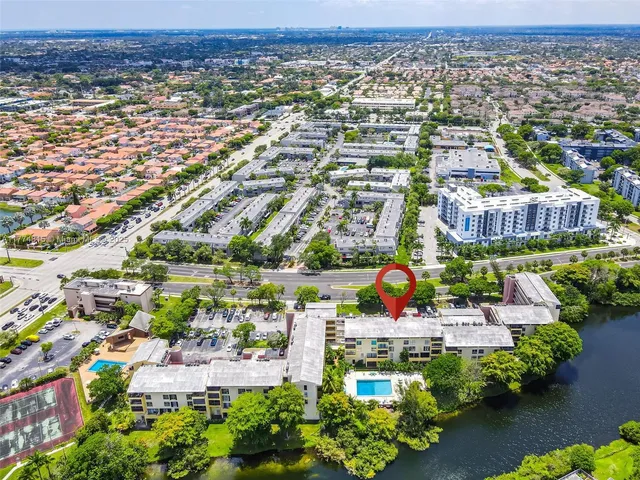 $425,000 | 8775 Park Boulevard, Unit 111, Miami, FL 33172