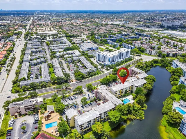 $425,000 | 8775 Park Boulevard, Unit 111, Miami, FL 33172
