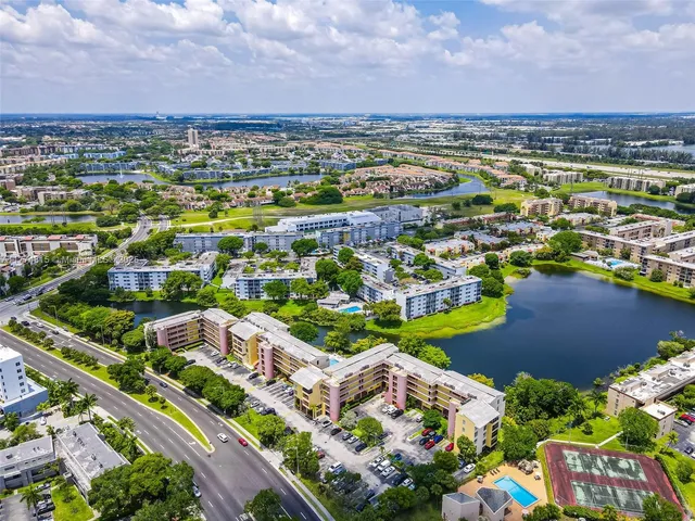 $425,000 | 8775 Park Boulevard, Unit 111, Miami, FL 33172