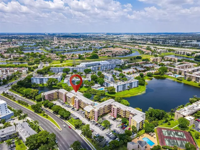 $425,000 | 8775 Park Boulevard, Unit 111, Miami, FL 33172