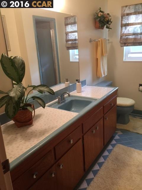 5217 Reedley Way Castro Valley, CA 94546 - Photo 8 of 16 Gallery Image 8
