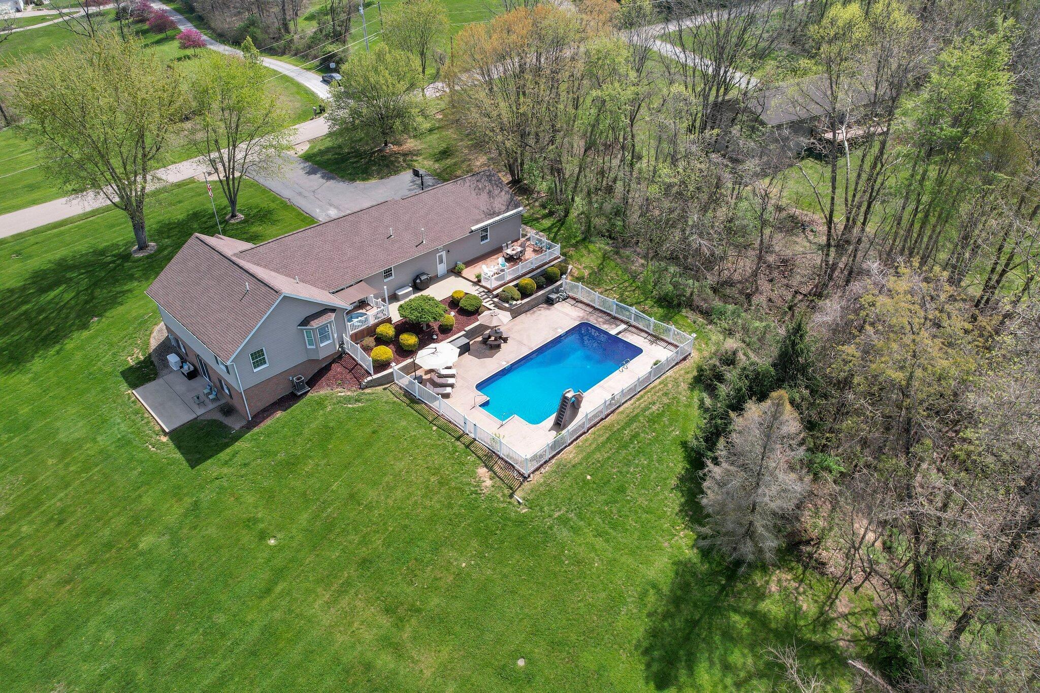 4700 Ellerman Road Zanesville, OH 43701 - Photo 68 of 101 5-web-or-mls-DJI_0882