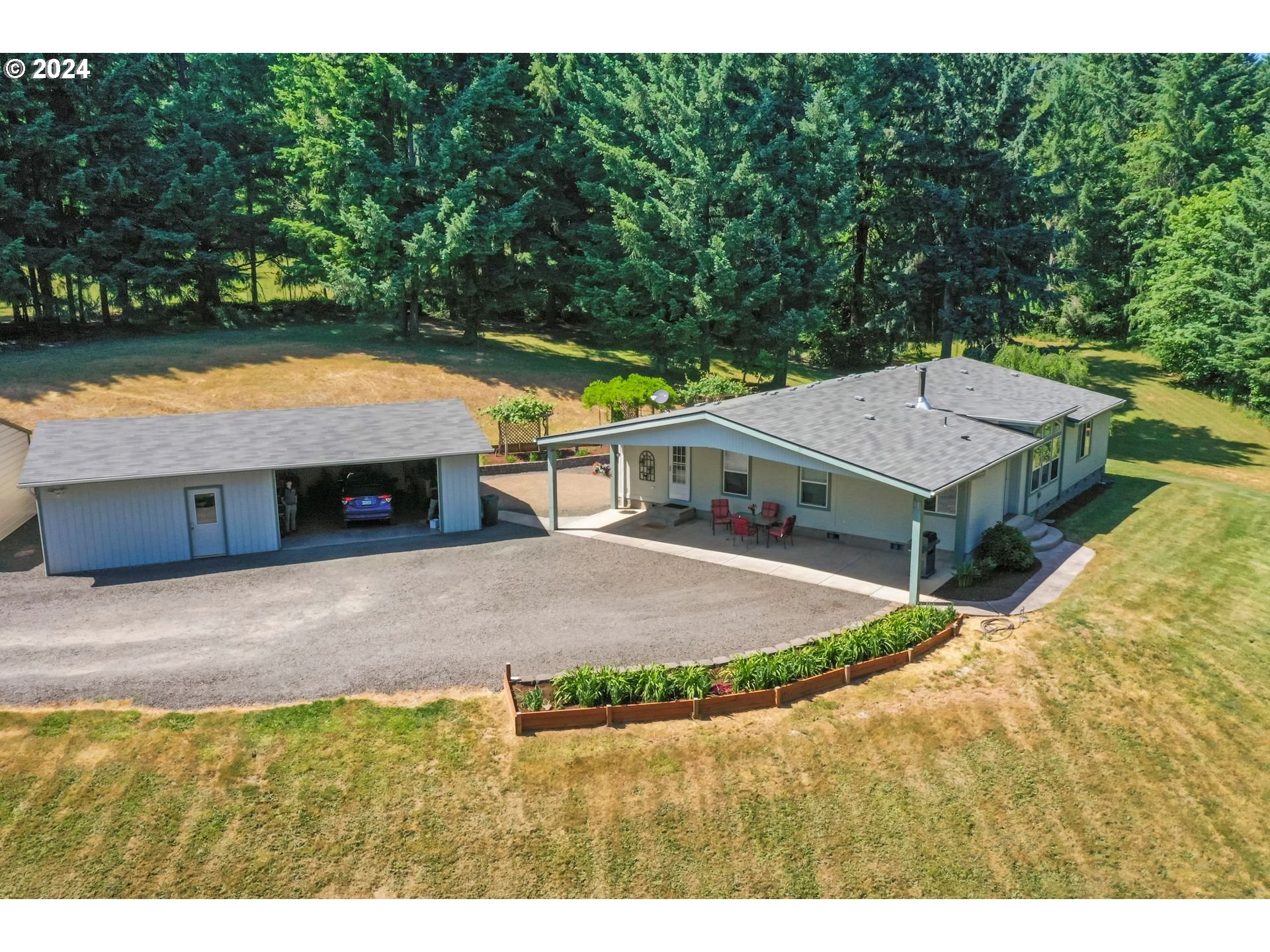 93135 Smyth Road Junction City, OR 97448 - Photo 4 of 40 Gallery Image 4