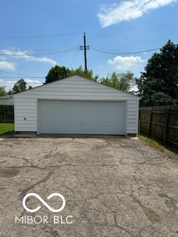 Undisclosed Address Beech Grove, IN 46107 - Photo 2 of 27