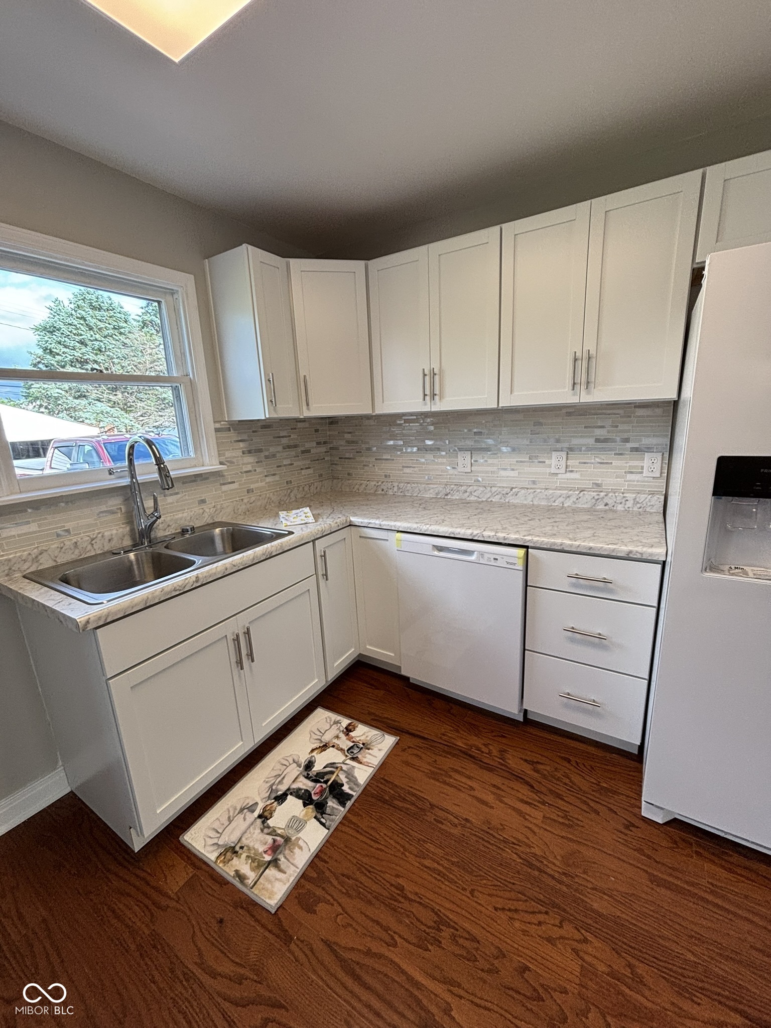 Undisclosed Address Beech Grove, IN 46107 - Photo 3 of 27