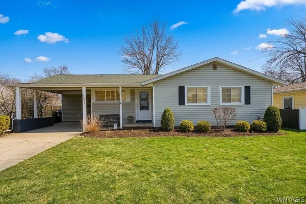$299,900 | 521 Woodstock Avenue, Tonawanda, NY 14150