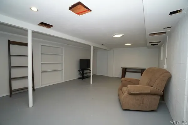 $299,900 | 521 Woodstock Avenue, Tonawanda, NY 14150