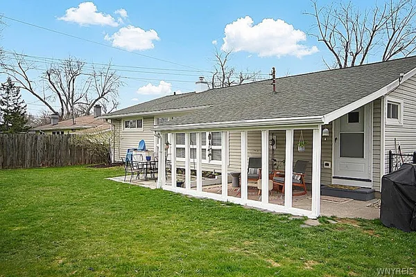 $299,900 | 521 Woodstock Avenue, Tonawanda, NY 14150